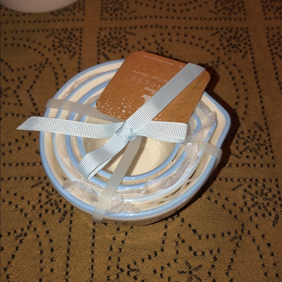 Rae Dunn Disney Princess Measuring Cups (Cinderella Looking Back) - Picture 2 of 8